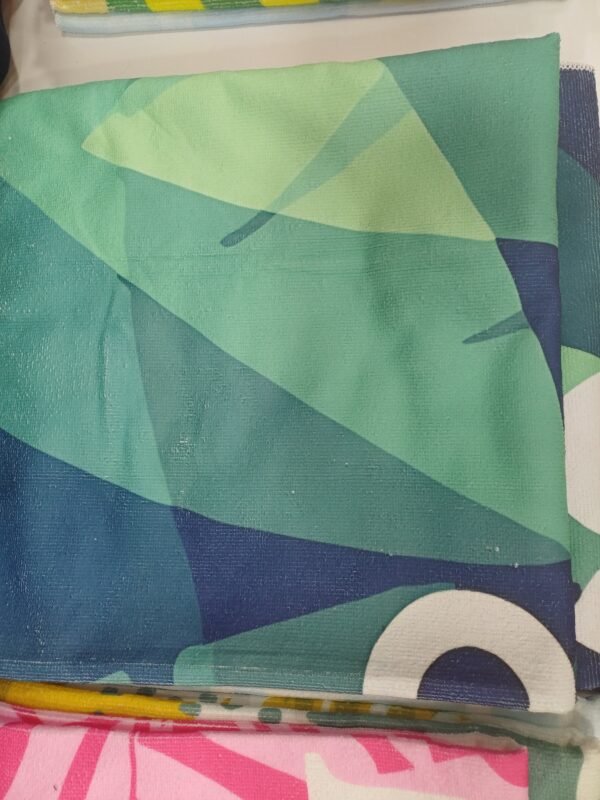 Swimming Towel 90x140 - Image 4