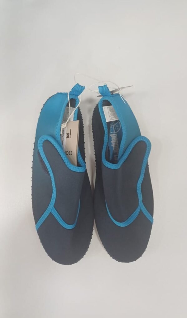 Aqua Shoes